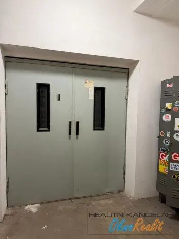 Pronájem výrobních prostor, Přerov - Přerov I-Město, Tovačovská, 200 m2