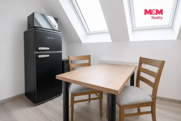Pronájem bytu 1+1, Radvanice, 36 m2