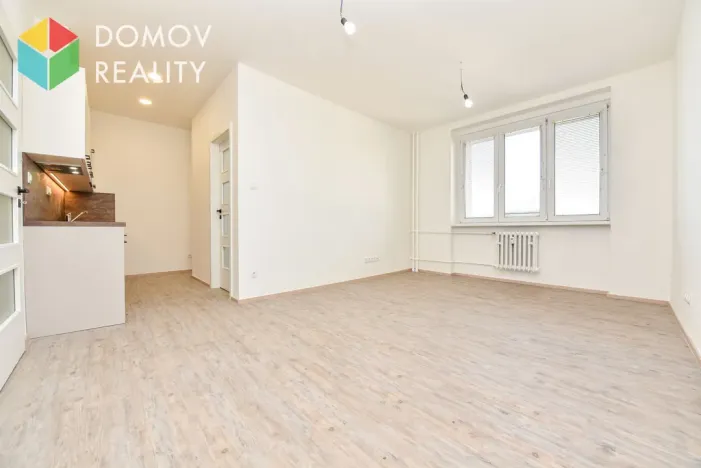 Pronájem bytu 2+kk, Praha, Na dolinách, 45 m2