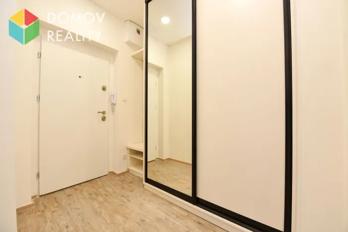 Pronájem bytu 2+kk, Praha, Na dolinách, 45 m2