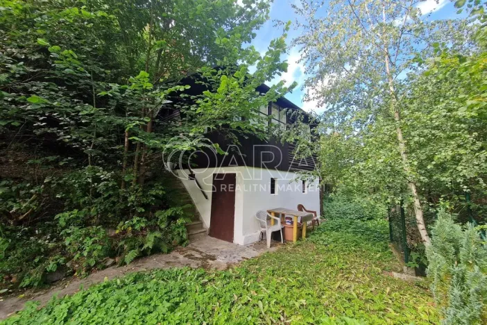 Prodej chaty, Černolice, V Dolečku, 38 m2