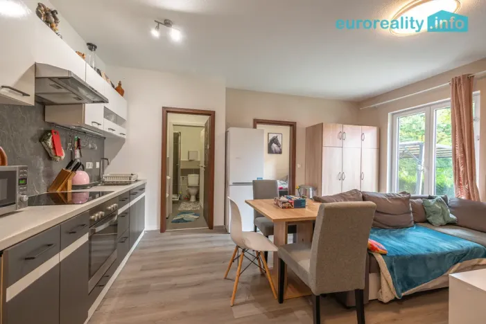 Pronájem bytu 2+kk, Tachov, Na Třešňovce, 37 m2