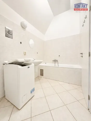 Pronájem bytu 2+1, České Budějovice, nám. Přemysla Otakara II., 98 m2