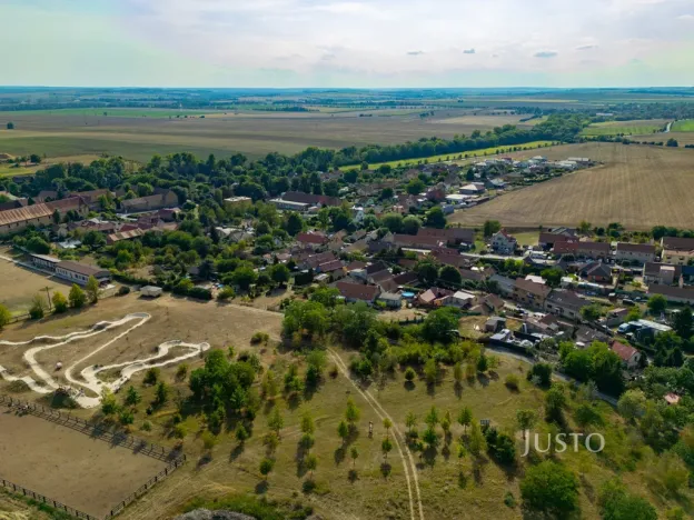 Prodej zahrady, Černuc, 802 m2