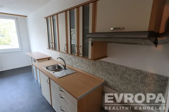 Prodej bytu 3+1, Praha - Petrovice, Rezlerova, 71 m2