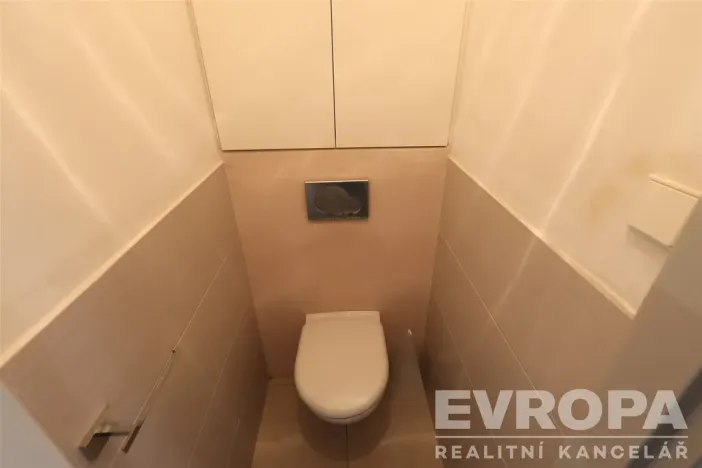 Prodej bytu 3+1, Praha - Petrovice, Rezlerova, 71 m2