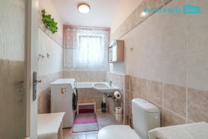 Prodej bytu 2+1, Horní Slavkov, Poštovní, 51 m2