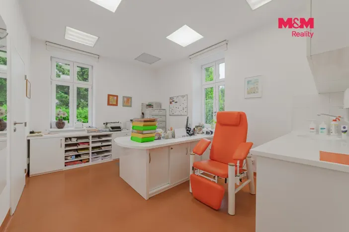 Prodej obchodního prostoru, Ostrava - Vítkovice, Kořenského, 374 m2