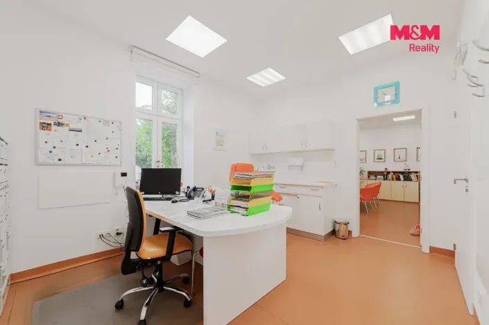 Prodej obchodního prostoru, Ostrava - Vítkovice, Kořenského, 374 m2