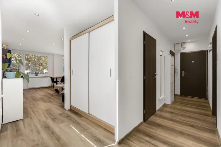 Prodej bytu 3+kk, Králův Dvůr, Pod Hájem, 76 m2