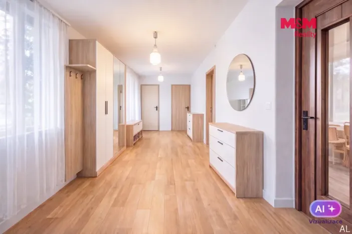 Prodej rodinného domu, Spomyšl, 350 m2