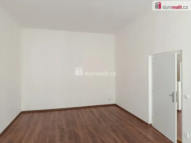 Pronájem bytu 2+kk, Praha - Nové Město, Pod Slovany, 51 m2
