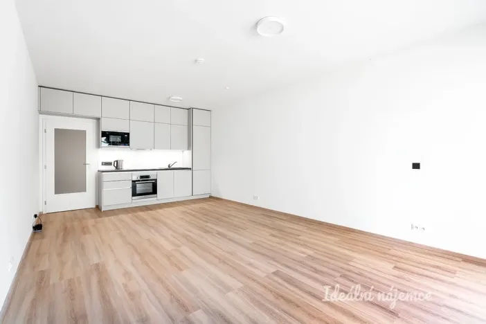 Pronájem bytu 1+kk, Praha - Čakovice, Danielova, 40 m2