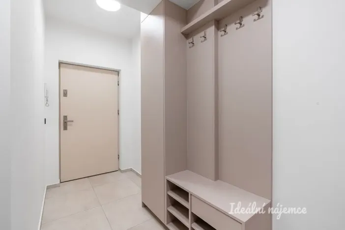Pronájem bytu 1+kk, Praha - Čakovice, Danielova, 40 m2