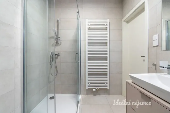 Pronájem bytu 1+kk, Praha - Čakovice, Danielova, 40 m2
