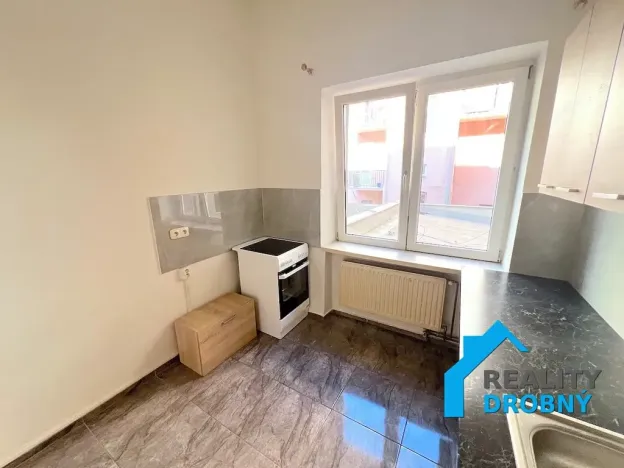 Pronájem bytu 1+1, Děčín, Plzeňská, 32 m2