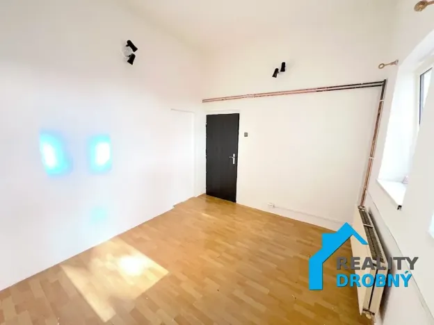 Pronájem bytu 1+1, Děčín, Plzeňská, 32 m2