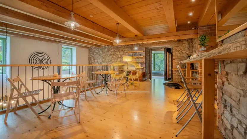 Prodej rodinného domu, Uzeničky - Černívsko, 590 m2