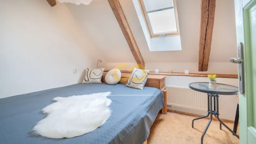 Prodej rodinného domu, Uzeničky - Černívsko, 590 m2
