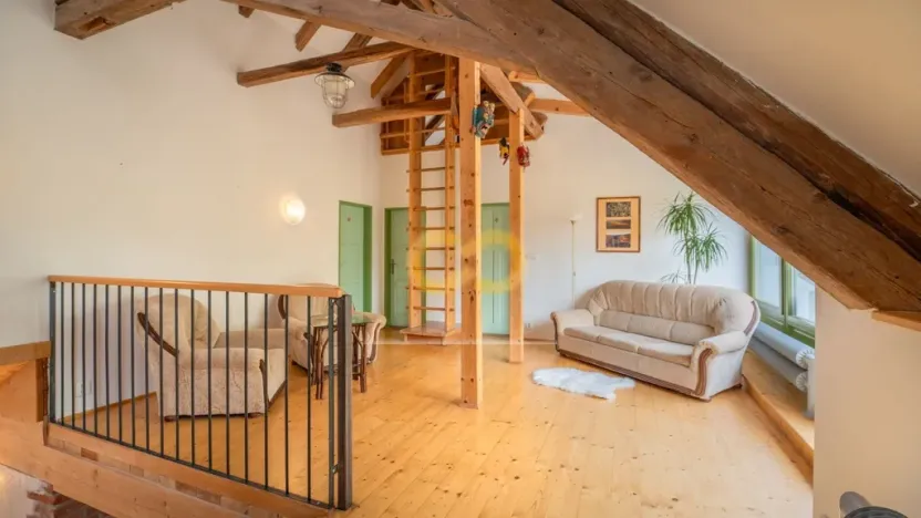 Prodej rodinného domu, Uzeničky - Černívsko, 590 m2