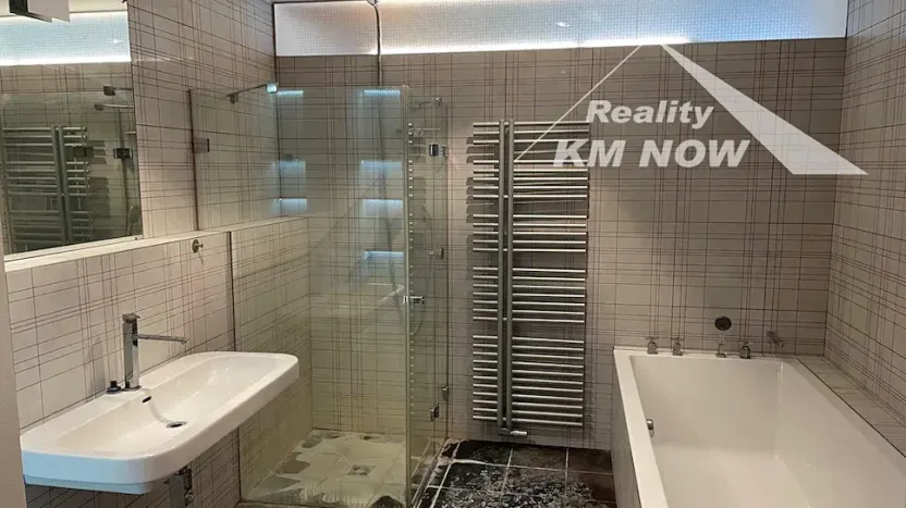 Pronájem bytu 3+kk, Kroměříž, náměstí Míru, 94 m2