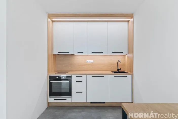 Prodej bytu 2+kk, Hostivice, Kmochova, 47 m2