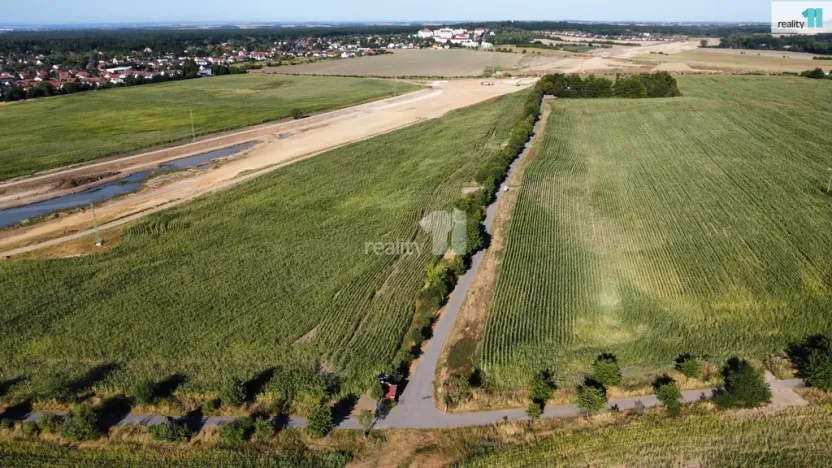 Prodej pole, Praha, Hořejšího, 26850 m2