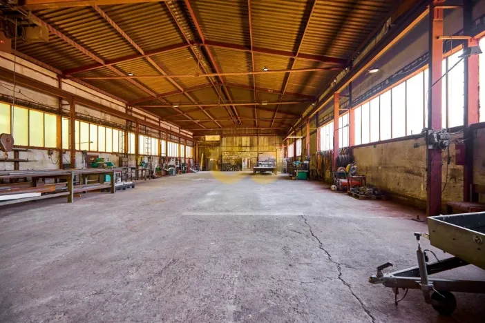Prodej výrobních prostor, Háje, 6412 m2