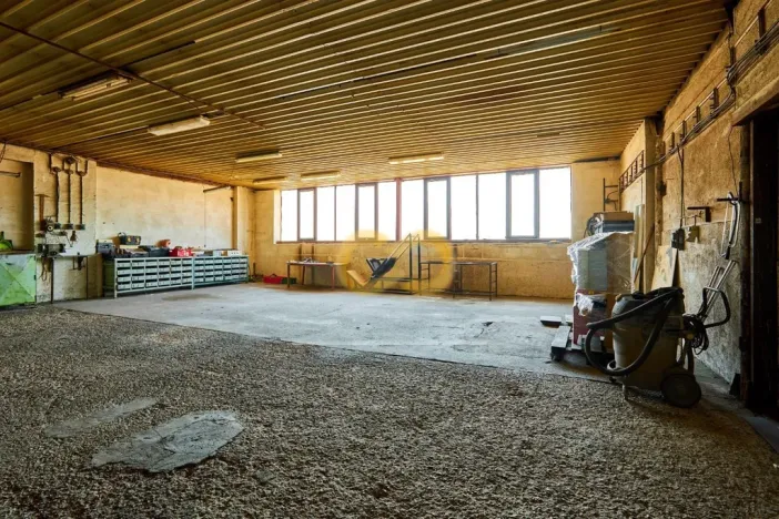 Prodej skladu, Háje, 6412 m2