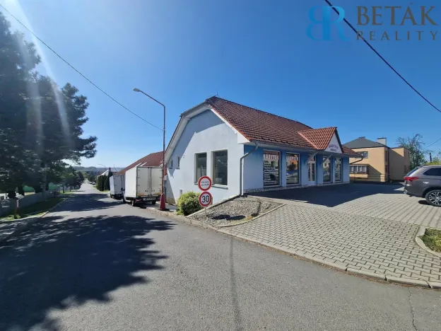 Prodej obchodního prostoru, Horní Moštěnice, 9. května, 1200 m2