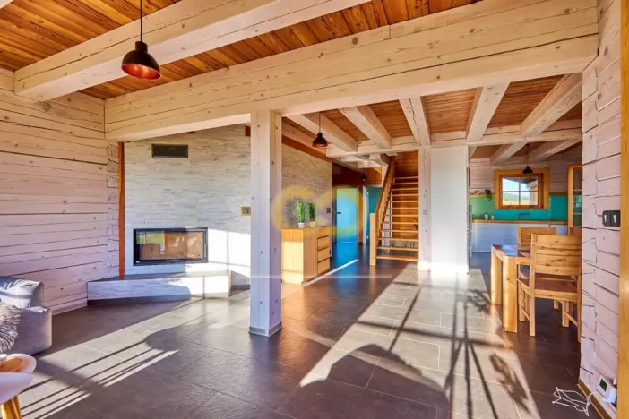 Prodej rodinného domu, Nové Hrady, Vilová čtvrť, 216 m2