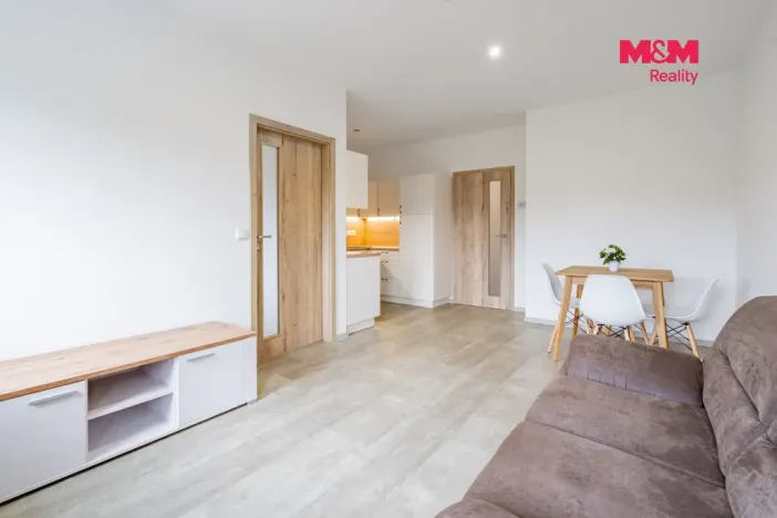Prodej bytu 2+kk, Třeboň - Holičky, 42 m2