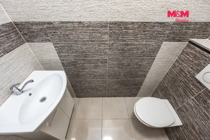 Prodej bytu 3+kk, Břežany II, 81 m2
