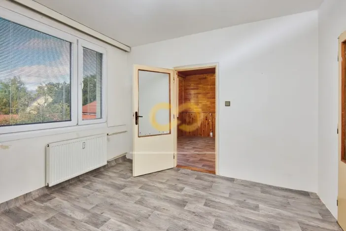 Prodej bytu 3+1, Volary, Sídl. Míru, 65 m2