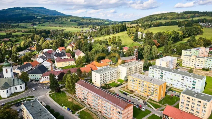 Prodej bytu 3+1, Volary, Sídl. Míru, 65 m2