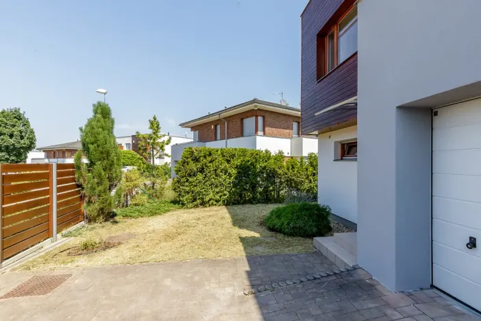 Prodej rodinného domu, Praha - Pitkovice, Lošáková, 162 m2