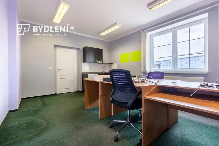 Prodej kanceláře, Bílina, Náměstí, 320 m2