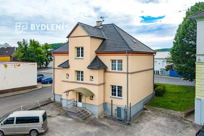 Prodej kanceláře, Bílina, Náměstí, 320 m2