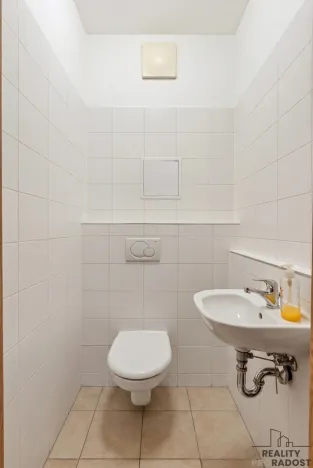 Pronájem bytu 2+kk, Praha - Vokovice, K Červenému vrchu, 63 m2