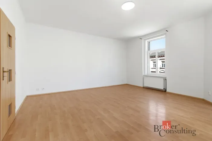Pronájem bytu 1+kk, Děčín - Děčín II-Nové Město, Příkrá, 42 m2