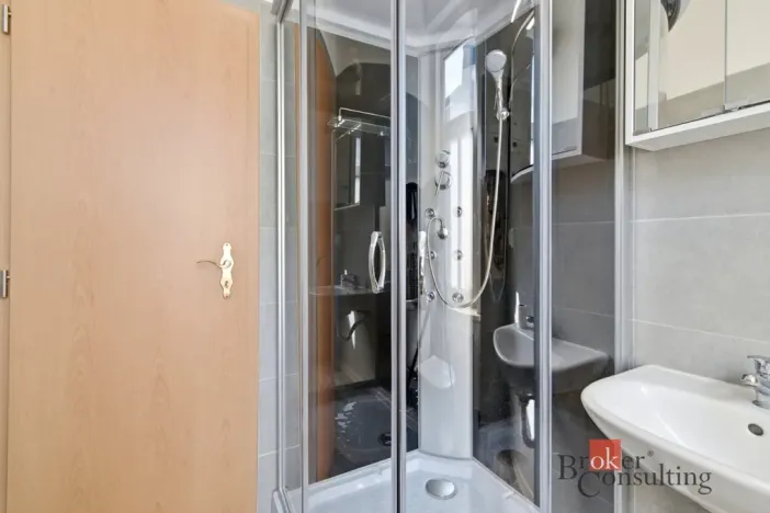Pronájem bytu 1+kk, Děčín - Děčín II-Nové Město, Příkrá, 42 m2