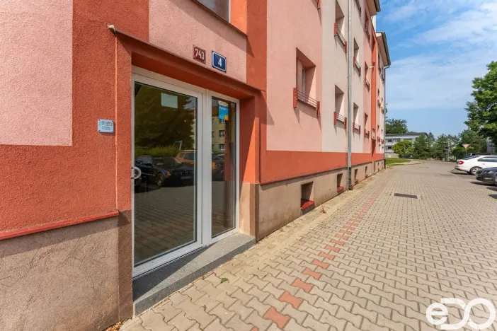 Prodej bytu 3+kk, Praha - Uhříněves, V bytovkách, 50 m2