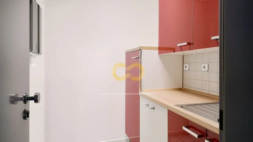 Pronájem kanceláře, Písek - Vnitřní Město, Alšovo nám., 200 m2