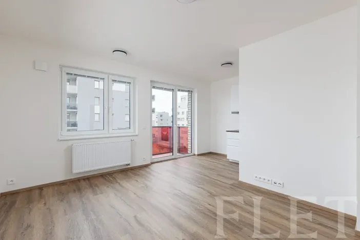 Pronájem bytu 1+kk, Praha - Hloubětín, Waltariho, 35 m2