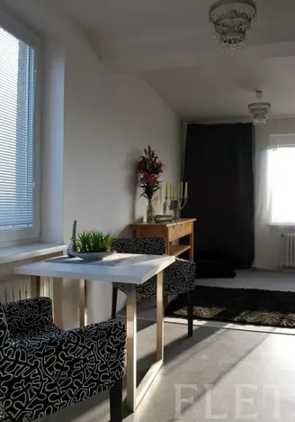 Pronájem bytu 3+1, Praha - Modřany, Hájenská, 77 m2