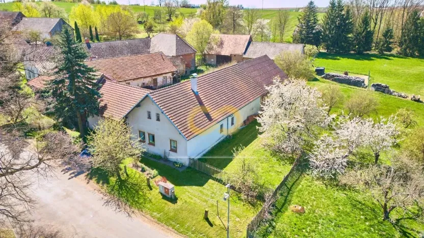 Prodej rodinného domu, Jilem, 320 m2