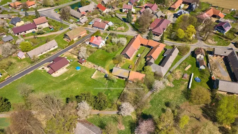 Prodej rodinného domu, Jilem, 320 m2