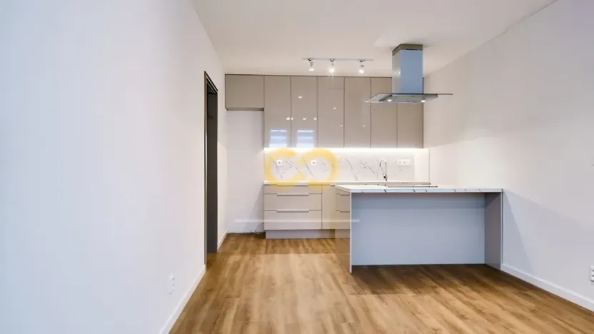 Pronájem bytu 2+kk, Písek - Vnitřní Město, Alšovo nám., 66 m2