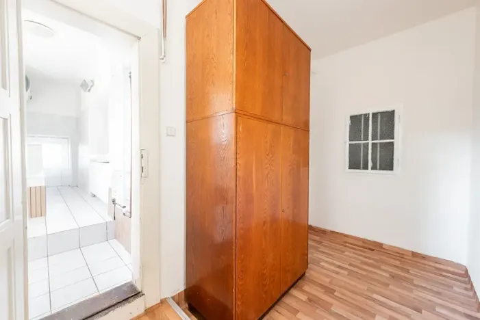 Pronájem bytu 2+kk, Praha - Podolí, Lopatecká, 50 m2