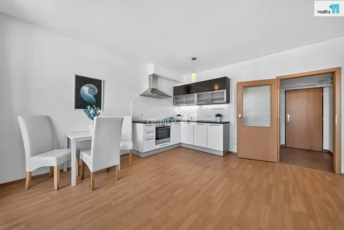 Prodej bytu 2+kk, Jesenice, V Roháči I., 58 m2